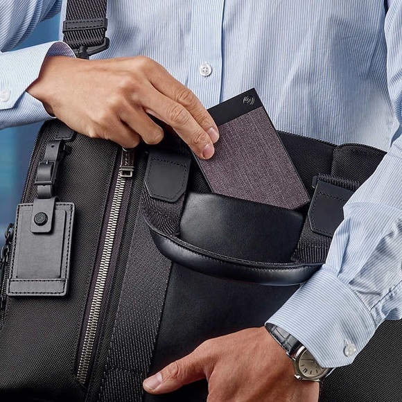 Seagate Backup Plus Ultra Touch 1 TB External Hard Drive – Black USB-C USB 3.0 - Picture 9 of 11